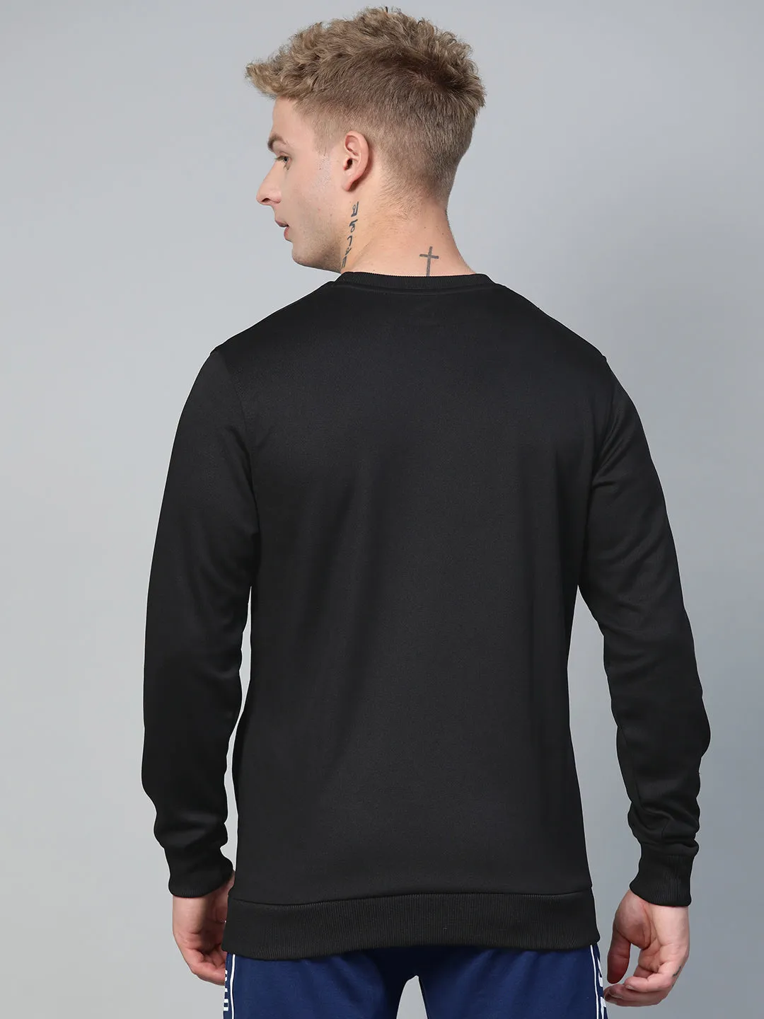 Alcis Men Black Solid Sweatshirt