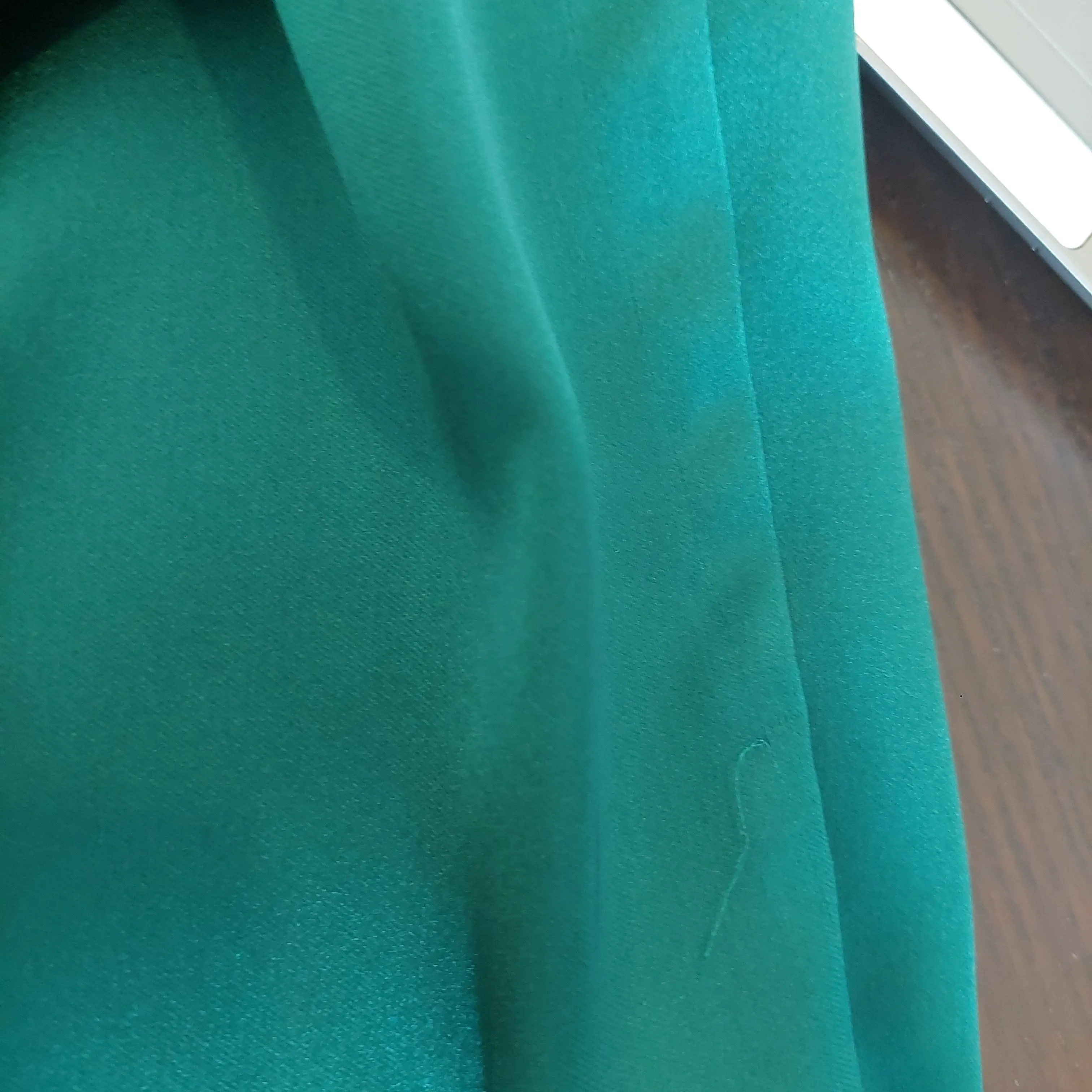 ZARA Emerald Green Satin Knee-length Dress | Pre Loved |